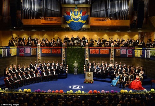 Nobel award ceremony held in Norway and Sweden - ảnh 1